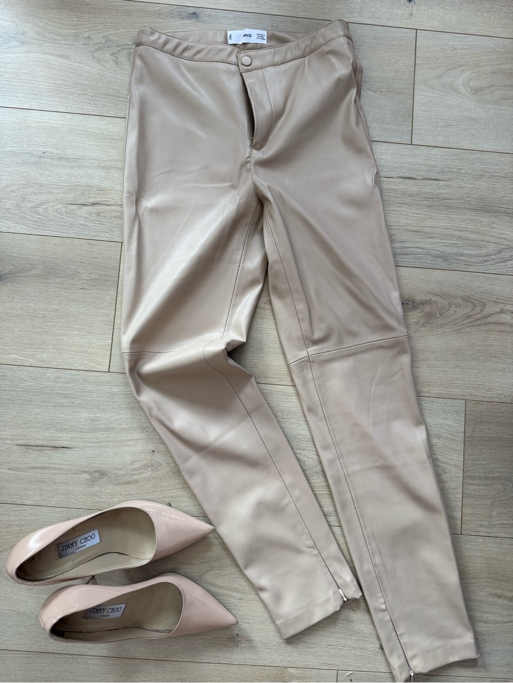 Faux leather beige skinny pants